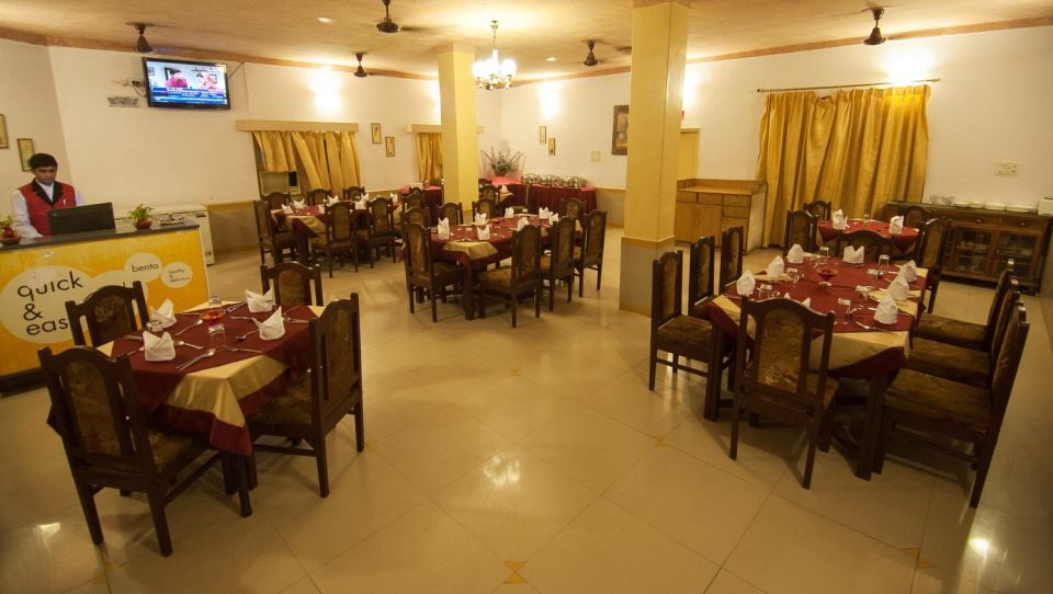 Hotel Rajputana Palace, Jodhpur Jodhpur Toran restaurant hotel rajputana palace jodhpur rajasthan 2
