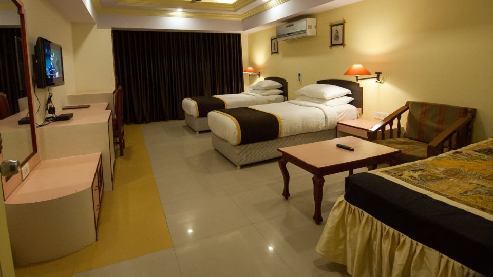 Hotel Rajputana Palace, Jodhpur Jodhpur super deluxe hotel rajputana palace jodhpur rajasthan 2